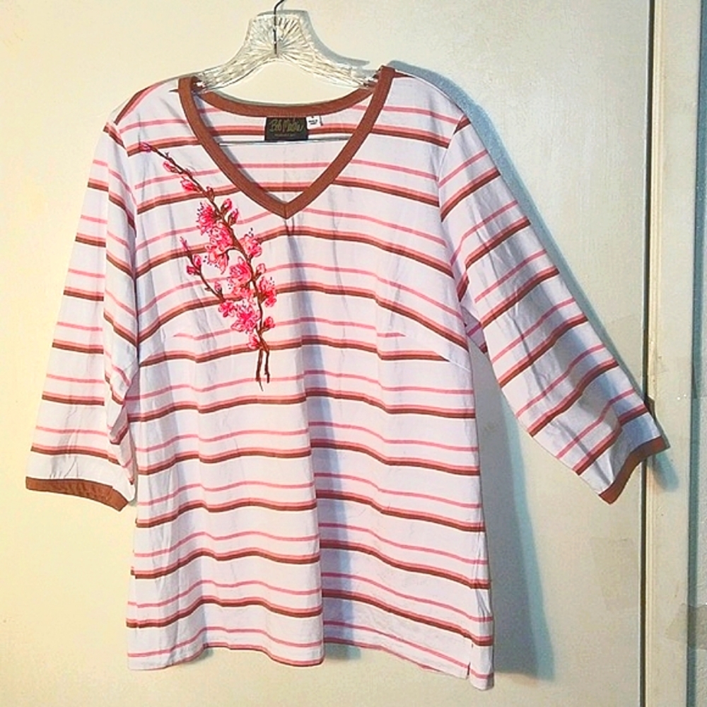 BOB MACKIE WOMEN'S PLUS SIZE 1X WHITE STRIPED TOP SHIRT FLORAL EMBROIDERY NWOT.